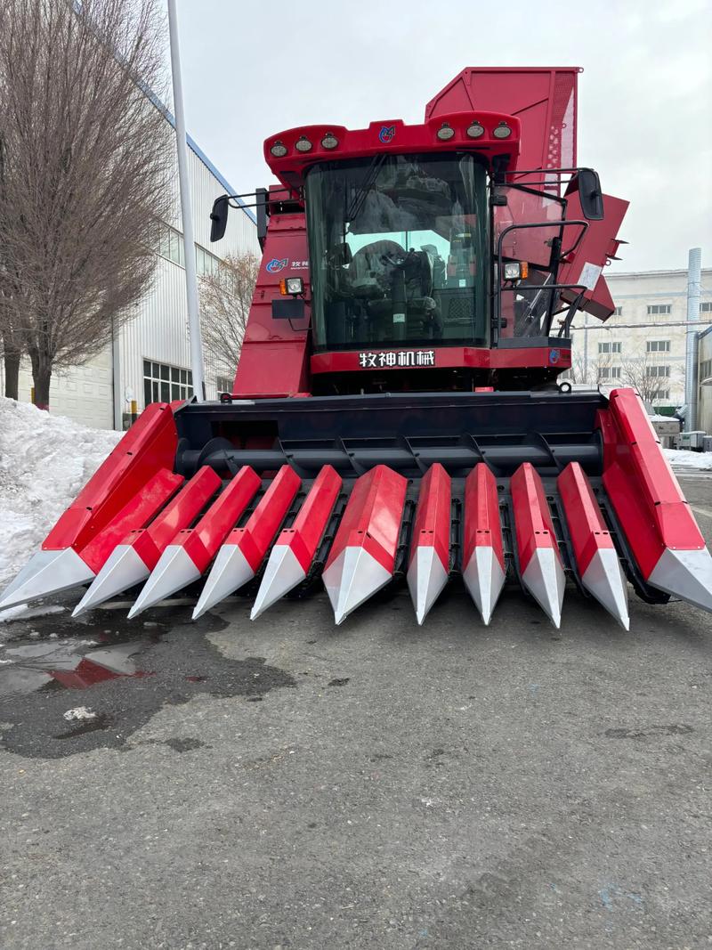 中国最先进的玉米收割机是什么牌子。附图片 中国最先进的玉米收割机是什么牌子。附图片