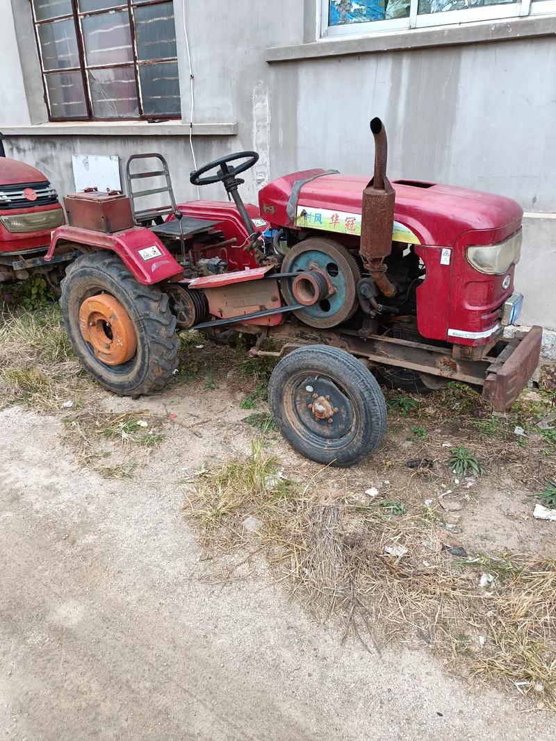 小型拖拉机多少钱一台 小型拖拉机多少钱一台